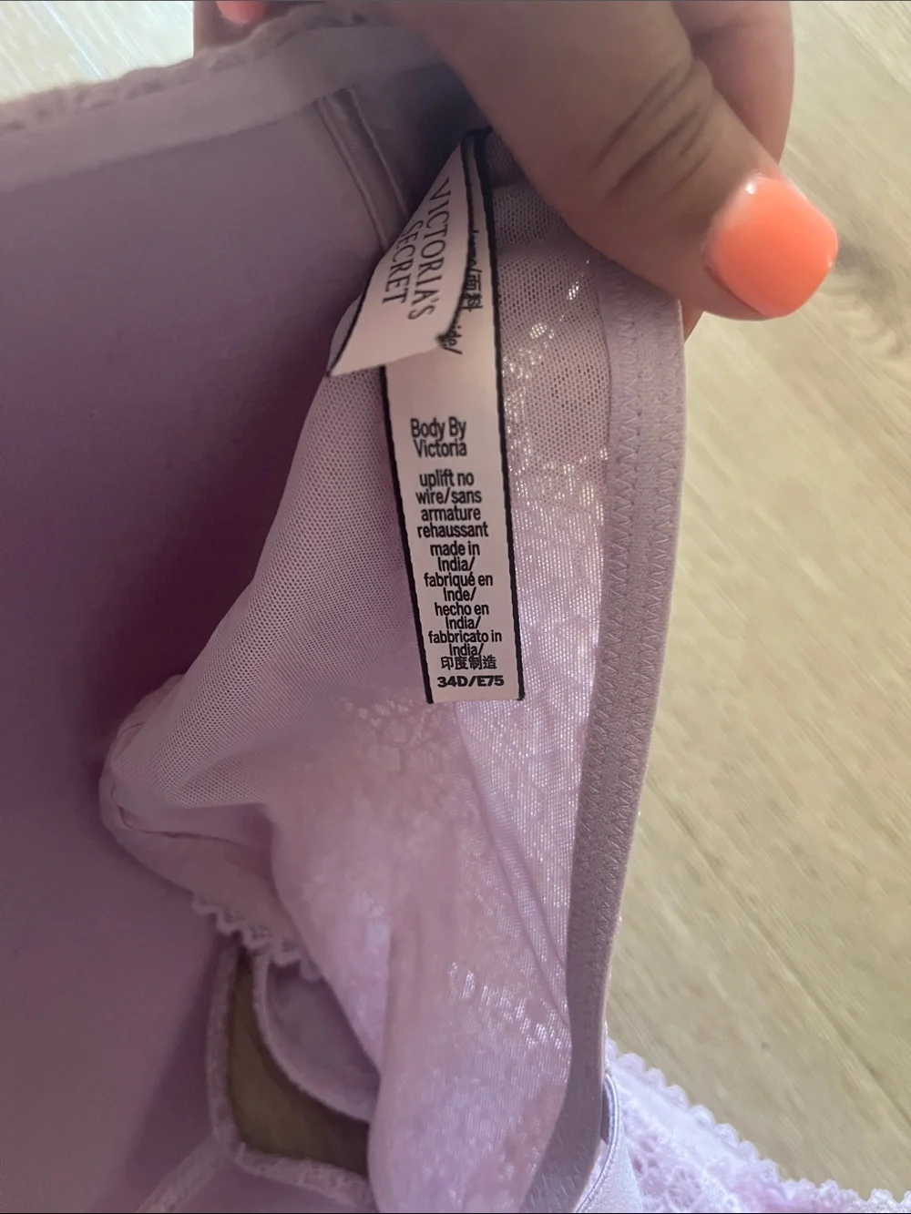 Victoria's Secret Lilac Lace Padded Bralette - Picture 3 of 3